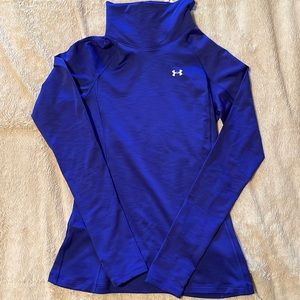 Under Armor cold fit compression shirt.